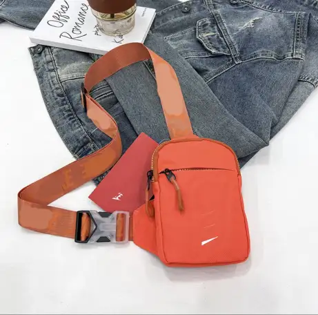 Мини сумка через плечо, фотография 3