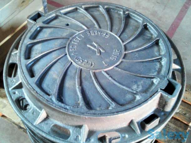 Тяжелые люки канализационные, фотография 1