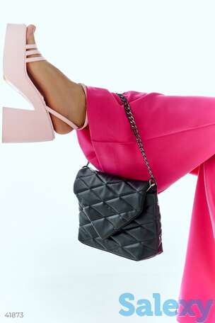 Черная сумка с цепочкой, фотография 2