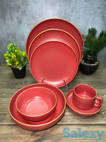 Малиновый столовый сервиз Vassila, фотография 3