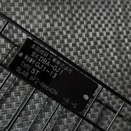 Изготовление шильдиков, бирок, наклеек на авто, фотография 3