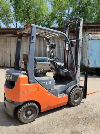 Вилочный погрузчик Toyota 8FG15 из Японии, фотография 9