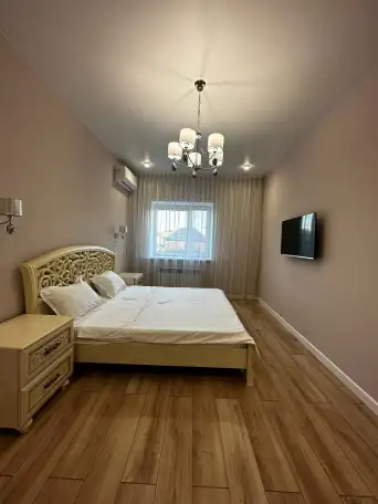 Уютная квартира в новом доме в центре города, Скоробогатова 67/2, фотография 2