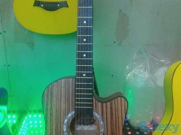 Акустические гитары, фотография 3