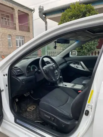 Toyota Camry 2010, фотография 9