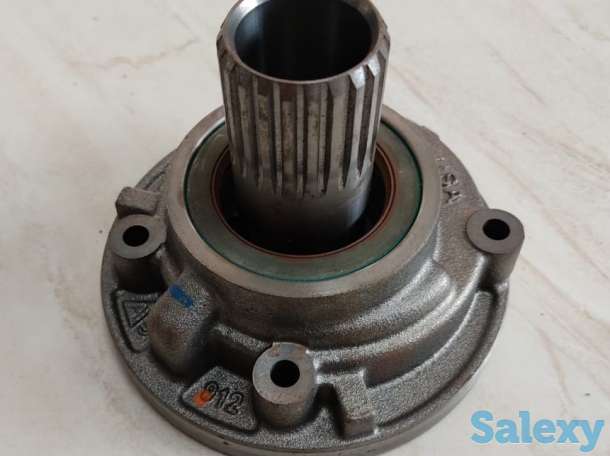 Масляный насос коробки передач (КПП) на экскаватор-погрузчик Hidromek 102B, 102S, фотография 1