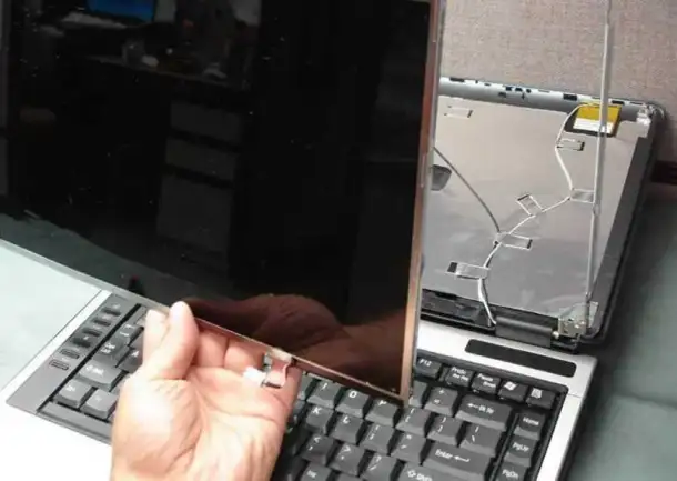 Замена матриц  батарей  клавиатур  зарядок на ноутбуках, фотография 1