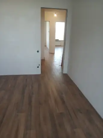 Укладка ламината настил линолеума и ОСБ, фотография 15