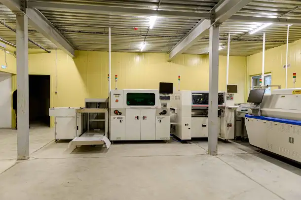 линия СМТ, фотография 2