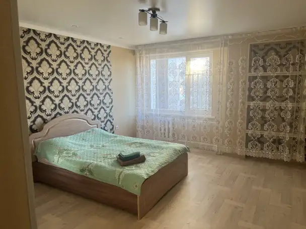 Сдаётся 2-х комнатная  квартира на проспекте Казыбек би, фотография 3