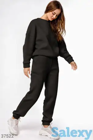 Черный костюм с джоггерами, фотография 1