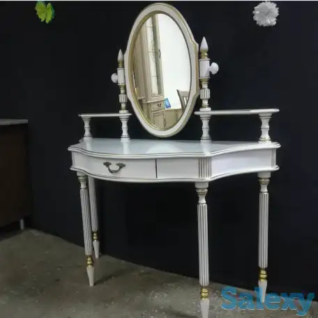 Продам новый шикарный туалетный столик российского производства,из МДФ и элементы массива березы,в крашении Б.Э+золочени, фотография 3