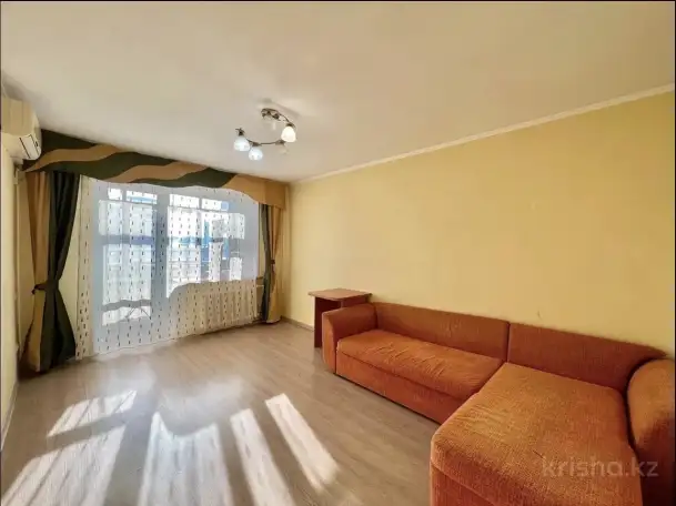 Тихая, теплая, солнечная 3-х комнатная квартира, фотография 1