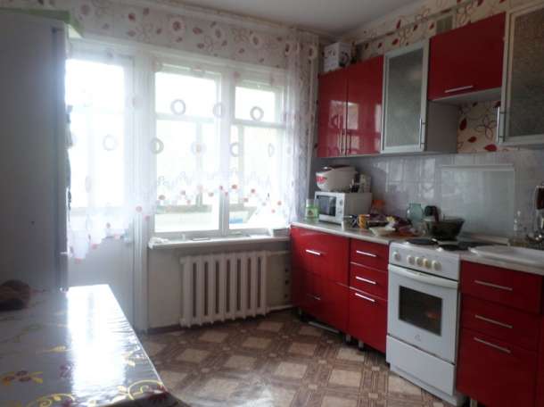 Продам 2-х комнатную квартиру по улице Космической, фотография 1