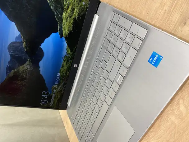 Продам СРОЧНО Ноутбук HP 15s-fq2040ur, фотография 2