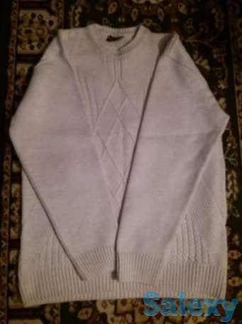 Продам свитер светлый, фотография 1