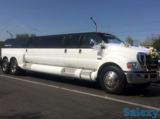 Лимузин Lexus LX570 в кристаллах Swarovski, фотография 11