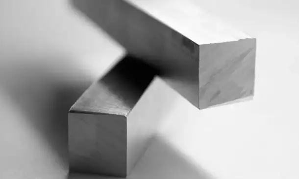 Квадрат титановый Сторона: 30; 180... мм, Длина: 0,195; 0,8... м, ВТ1-0; ВТ6ч..., фотография 1