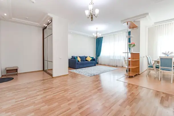 Апартаменты рядом с Байтереком, Достык 5/1, фотография 11