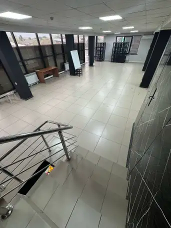 Сдам в аренду коммерческое помещение 200м, Жусанды 1Б, фотография 3