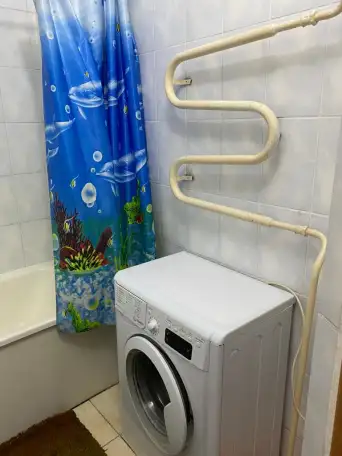 Сдаем улучшенную двухкомнатную квартиру, ул. Серикова 19, фотография 5