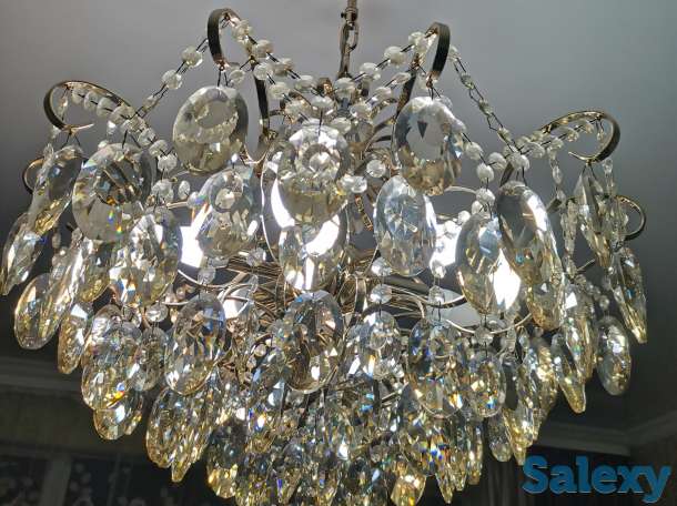 Срочно продам люстру в отличном состоянии., фотография 2