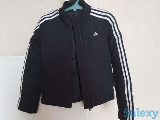 Куртка Adidas легкая спортивная. размер S, фотография 1