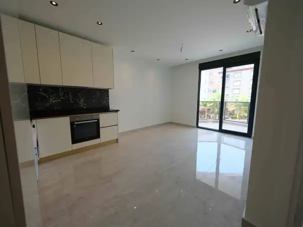 Однокомнатная квартира в центре города Алания, Турция, фотография 2