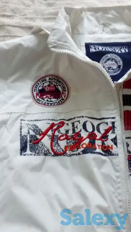 продам весене-летнюю куртку ветровка, фотография 3