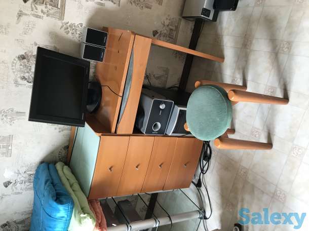 стол компьютерный со стулом, фотография 1