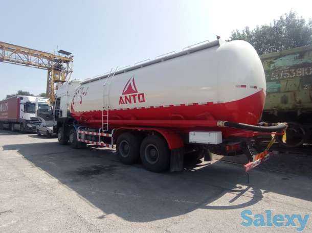 Цементовоз HOWO, фотография 3