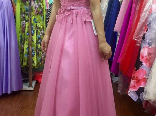 Вечернее платье на прокат и продажу, фотография 1