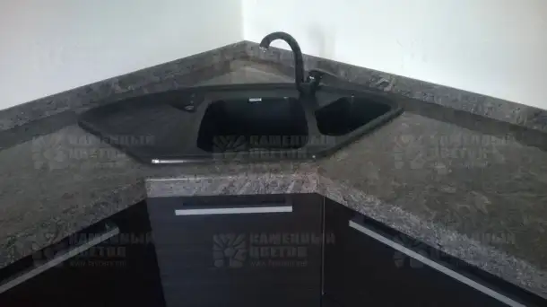 Изготовление технологических вырезов в столешницах, раковинах, каминах с 20-летним опытом, фотография 4