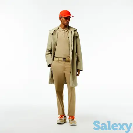 Мужские зауженные брюки чинос lacoste slim fit из эластичного хлопка, фотография 1