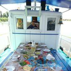 продажа теплохода для отдыха и рыбалки, фотография 8