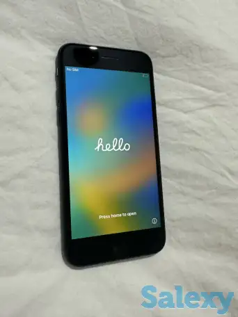 Продам iPhone SE (айфон), фотография 1