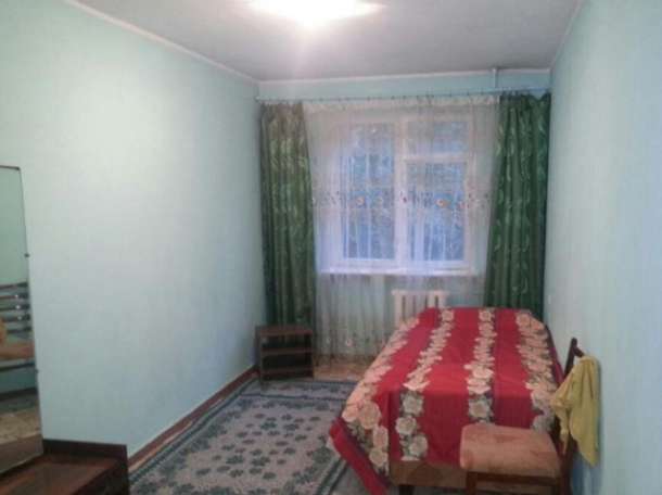 3-комнатная квартира, мкр №1, Алтынсарина (Правды) — Улугбека, фотография 1