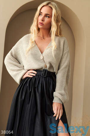 Свободный бежевый кардиган, фотография 1