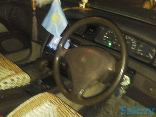 Автомобиль Toyota, фотография 1