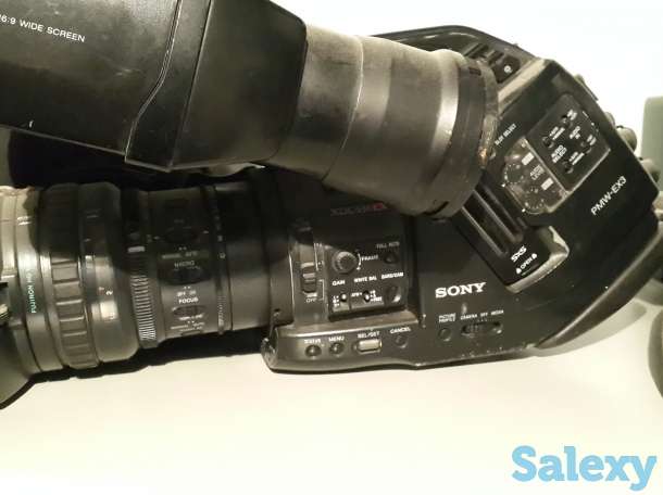 Продам видеокамеру профессиональную. Фото вышлю в ватсап, фотография 2