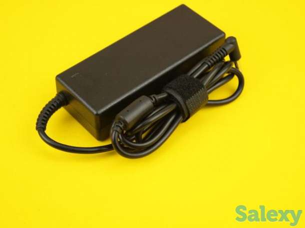 Зарядка (блок питания) для ноутбука, фотография 1