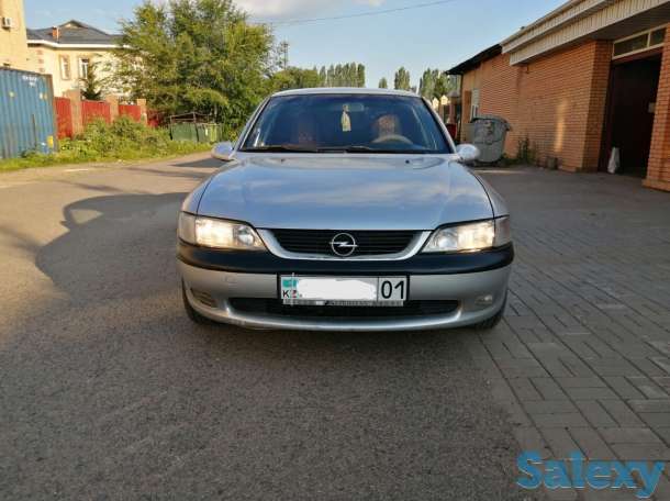 OPEL VECTRA B v1.8 МТ 1996г, фотография 2