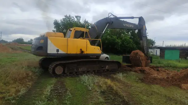 Услуги гусеничного экскаватора Hitachi 450, фотография 3