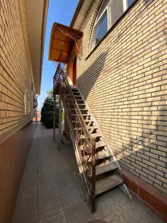 Продается 7 комнатный дом в центре города, Центр, фотография 3