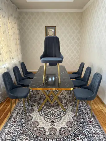 Стол и стулья, фотография 7