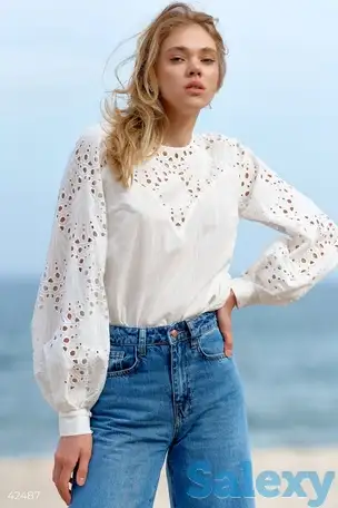Молочная блуза со вставками из прошвы, фотография 1