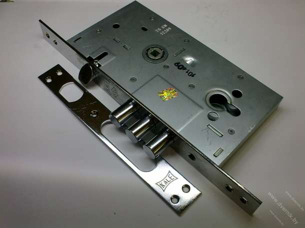 Установка, ремонт, замена замков, установка металлических дверей., фотография 6