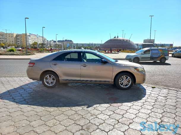 Автомашина Toyota Camry, фотография 1