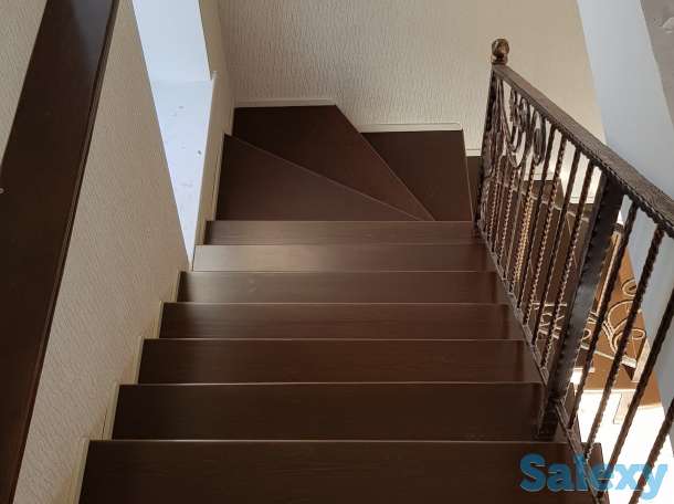 Изготовление деревянных лестниц,дверей. Материал сосна, бук, ясень., фотография 8