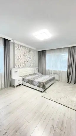 2-евро комнатная квартира, ул Махамбет Утемисова 125Б, фотография 1